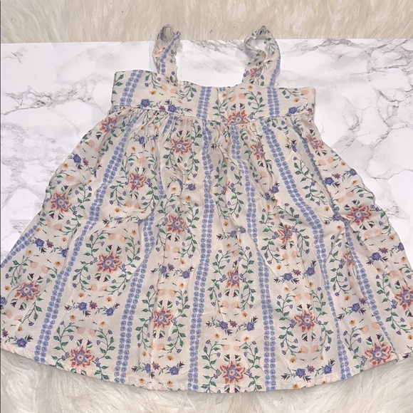 Old navy Floral Patterned Sleeveless Dress side 12-18 months - Picture 2 of 5